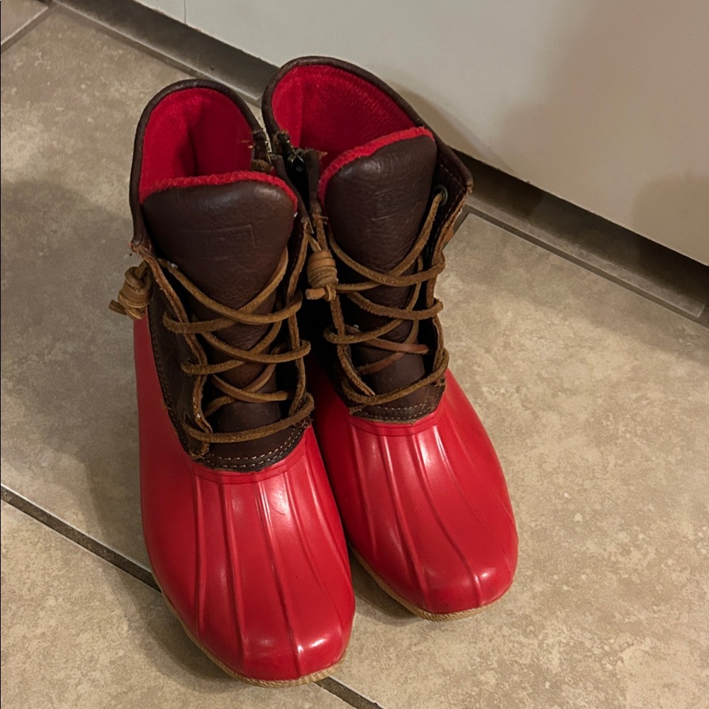 Sperry Red and leather  Brown Duck Boots